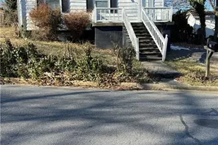 208 N Franklin St, Reidsville, NC 27320 - Photo 1