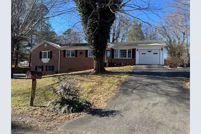 201 Circle View Road, Mount Airy, NC 27030 - Photo 1