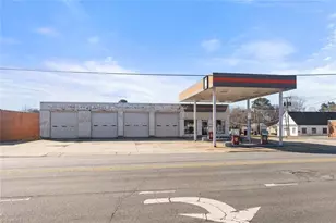 823 W Center St, Lexington, NC 27292 - Photo 1