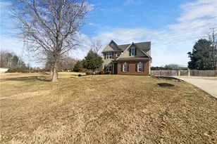 8102 Broad Ridge Ct, Browns Summit, NC 27214 - Photo 1