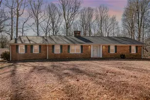 1103 Driftwood Dr, Siler City, NC 27344 - Photo 1