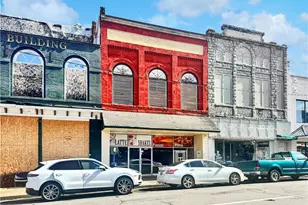 244 Main St, Mount Airy, NC 27030 - Photo 1