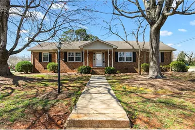 2103 Huntington Road, Burlington, NC 27215 - Photo 1