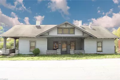 828 E Lexington Avenue, High Point, NC 27262 - Photo 1