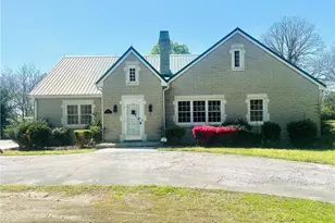 10 Mock St, Thomasville, NC 27360 - Photo 1