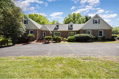 206 Oakdale Circle, King, NC 27021 - Photo 1