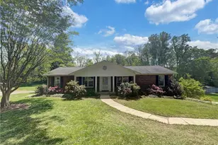 6980 Kenbridge Dr, Clemmons, NC 27012 - Photo 1