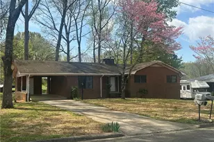 303 Lawing Dr, Thomasville, NC 27360 - Photo 1