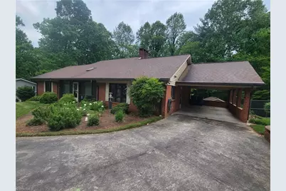 512 Finley Street, North Wilkesboro, NC 28659 - Photo 1