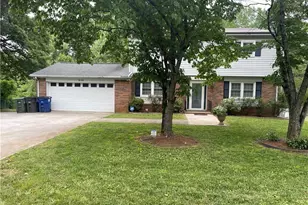 157 N Peace Haven Rd, Winston-Salem, NC 27104 - Photo 1