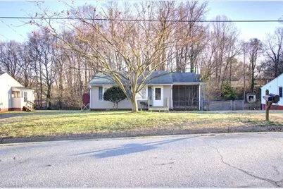 414 E Peachtree Drive, High Point, NC 27265 - Photo 1