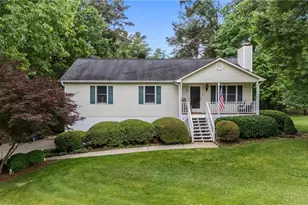 196 E Jefferson Rd, Lexington, NC 27295 - Photo 1