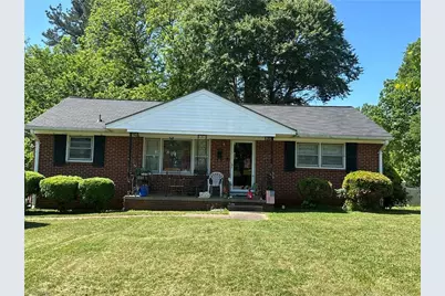 735 Fairfield Street, Burlington, NC 27215 - Photo 1