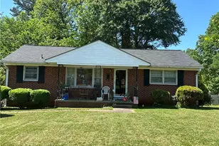 735 Fairfield St, Burlington, NC 27215 - Photo 1