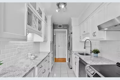 1101 N Elm Street #902, Greensboro, NC 27401 - Photo 1