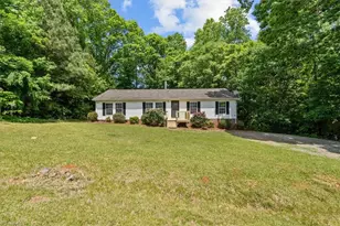 1004 Candlewood Cir, Siler City, NC 27344 - Photo 1