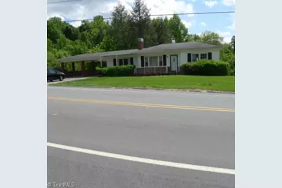 104 S Main Street, Jonesville, NC 28642 - Photo 1