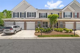 111 Channel Cove Ct, Jamestown, NC 27282 - Photo 1