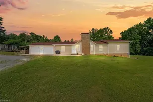 1382 Grantville Ln, Asheboro, NC 27205 - Photo 1