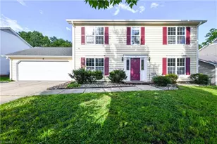 11 Manor Ridge Ct, Greensboro, NC 27407 - Photo 1