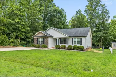 320 Conrad Circle, Thomasville, NC 27360 - Photo 1