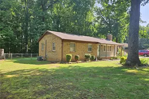 4917 Streamside Dr, McLeansville, NC 27301 - Photo 1