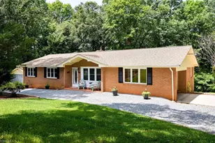 10 Echoview Cir, Lexington, NC 27292 - Photo 1