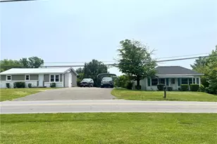 1406 E Pine St, Mount Airy, NC 27030 - Photo 1