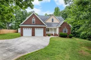 269 Country Villa Dr, Lexington, NC 27295 - Photo 1