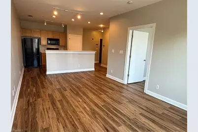 411 Washington Street #204, Greensboro, NC 27401 - Photo 1