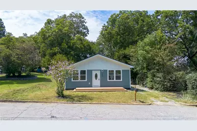 300 Center Street, Thomasville, NC 27360 - Photo 1