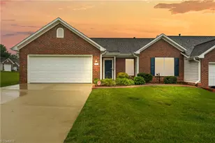 3027 Maple Ave, Burlington, NC 27215 - Photo 1