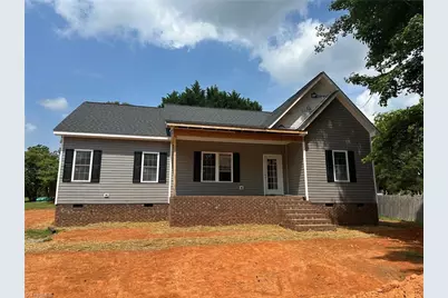 130 S Valley Street, Liberty, NC 27298 - Photo 1