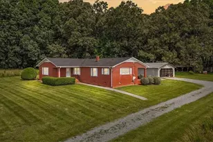 6277 Bennett Rd, Seagrove, NC 27341 - Photo 1