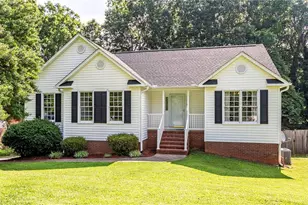 1112 Newberry Dr, Mebane, NC 27302 - Photo 1