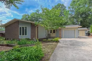 1815 Hawthorne Ln, Burlington, NC 27215 - Photo 1