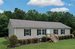 717 Sandy Cross Rd, Reidsville, NC 27320 - Photo 1