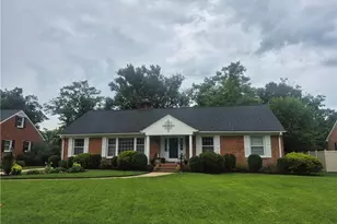 2811 Northampton Dr, Greensboro, NC 27410 - Photo 1