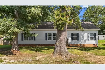 1442 Morningside Drive, Burlington, NC 27217 - Photo 1