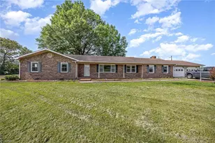 306 Pratt Rd, Dobson, NC 27017 - Photo 1