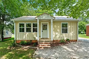 502 8th St, Mebane, NC 27302 - Photo 1