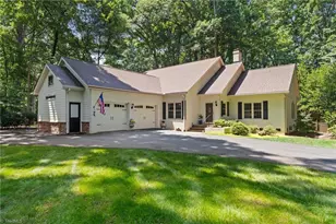 3805 Tangle Oak Dr, Clemmons, NC 27012 - Photo 1