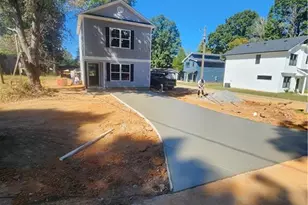 300 S Carter St, Liberty, NC 27298 - Photo 1