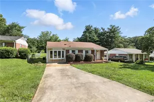 827 Woodcote Dr, Winston-Salem, NC 27107 - Photo 1