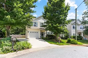 822 Blue Lake Dr, Mebane, NC 27302 - Photo 1