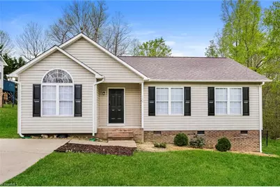 124 Tricia Court, Thomasville, NC 27360 - Photo 1