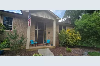 192 Queens Court, Clemmons, NC 27012 - Photo 1