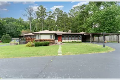 113 Ridgeway Drive, Thomasville, NC 27360 - Photo 1