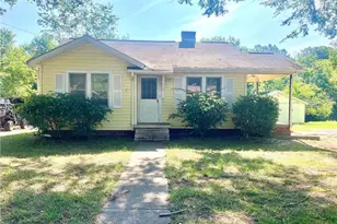 1107 Walnut St, Reidsville, NC 27320 - Photo 1