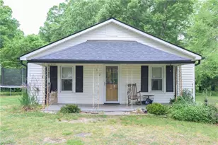 302 Boggs Rd, Thomasville, NC 27360 - Photo 1